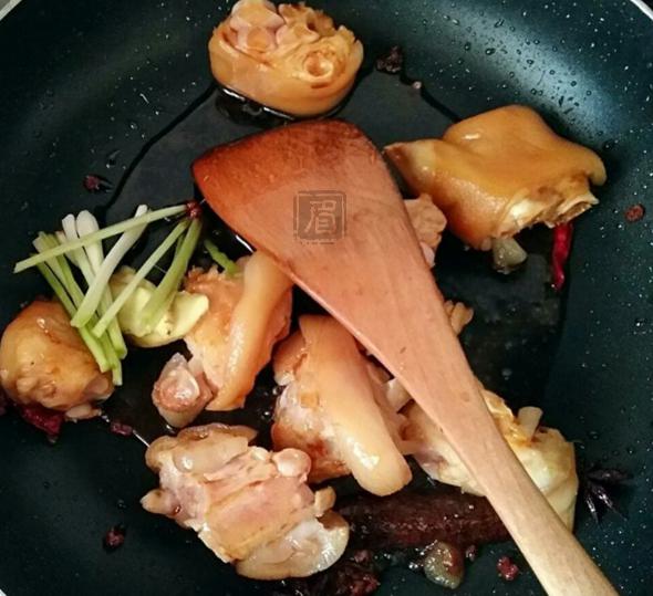 烤豬蹄的做法-咸鮮味烤菜譜-易網健康養生網 烤豬蹄的做法-咸鮮味烤菜譜