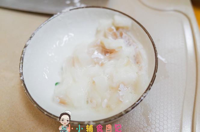 12個月以上香腸鱈魚炒蛋粒粒面的做法-家常味蒸菜譜