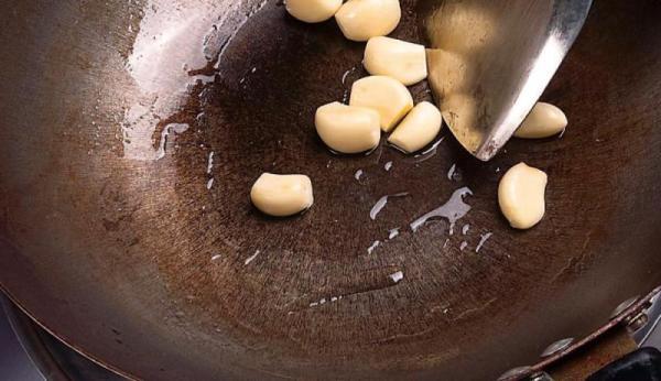 金銀蛋浸菠菜的做法-家常味炒菜譜-易網健康養生網 金銀蛋浸菠菜的做法-家常味炒菜譜