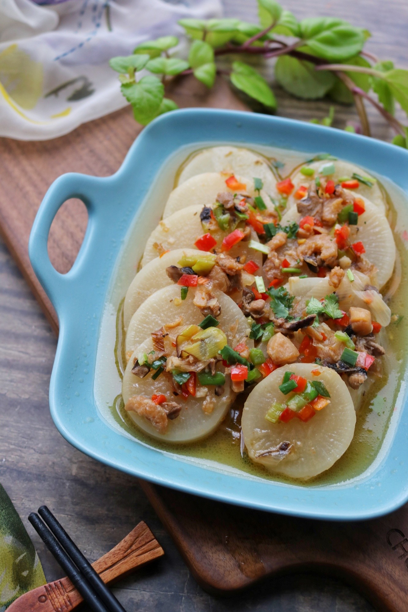 鮑魚辣醬燴蘿卜的做法-咸鮮味燴菜譜-易網健康養生網 鮑魚辣醬燴蘿卜的做法-咸鮮味燴菜譜