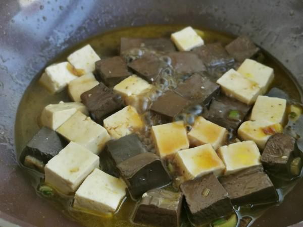 鴛鴦豆腐的做法-家常味炒菜譜-易網健康養生網 鴛鴦豆腐的做法-家常味炒菜譜