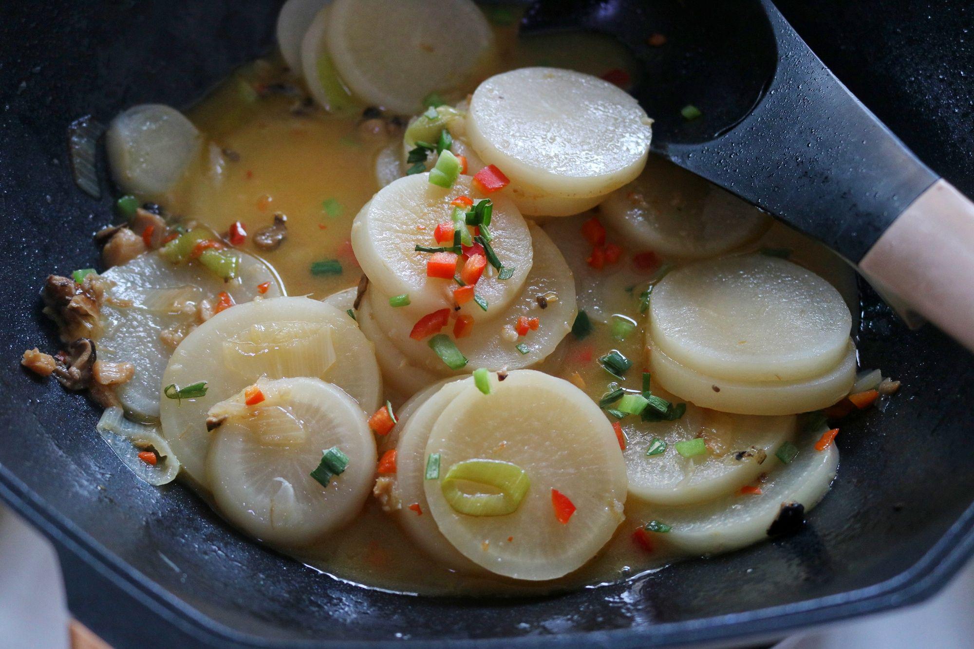 鮑魚辣醬燴蘿卜的做法-咸鮮味燴菜譜-易網健康養生網 鮑魚辣醬燴蘿卜的做法-咸鮮味燴菜譜
