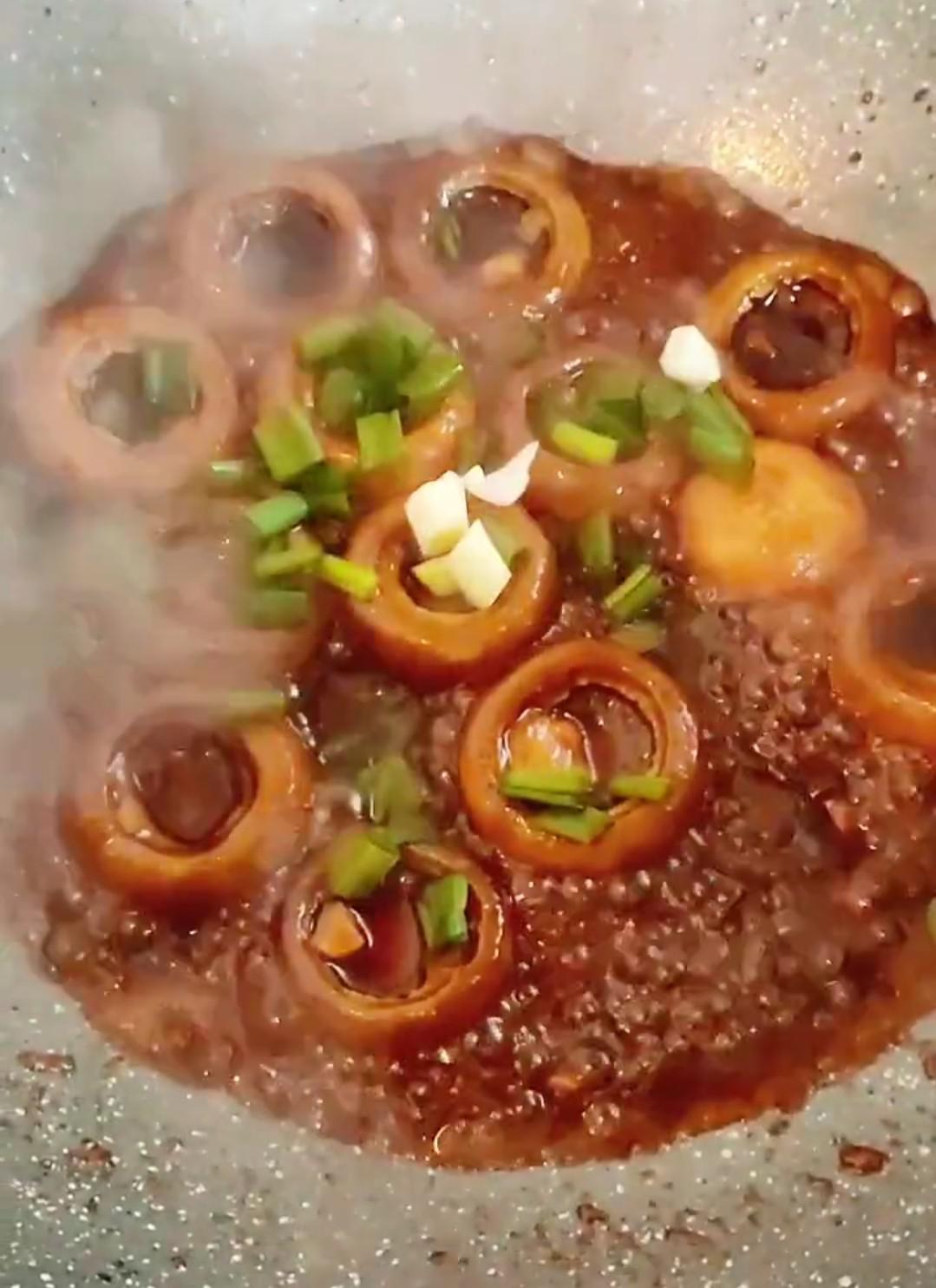 紅燒口蘑的做法-家常味燒菜譜-易網健康養生網 紅燒口蘑的做法-家常味燒菜譜