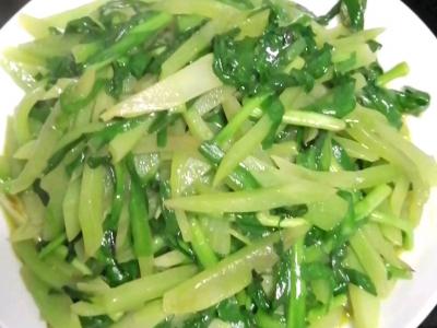 萵苣炒韭菜的做法-家常味炒菜譜
