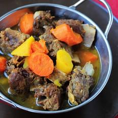 胡蘿卜燉牛排骨的做法-家常味燉菜譜