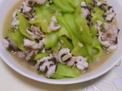 青瓜炒章魚仔的做法-咸鮮味炒菜譜