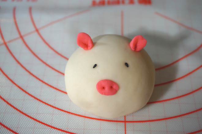 胖嘟嘟的小豬奶黃包的做法-甜味蒸菜譜-易網健康養生網 胖嘟嘟的小豬奶黃包的做法-甜味蒸菜譜