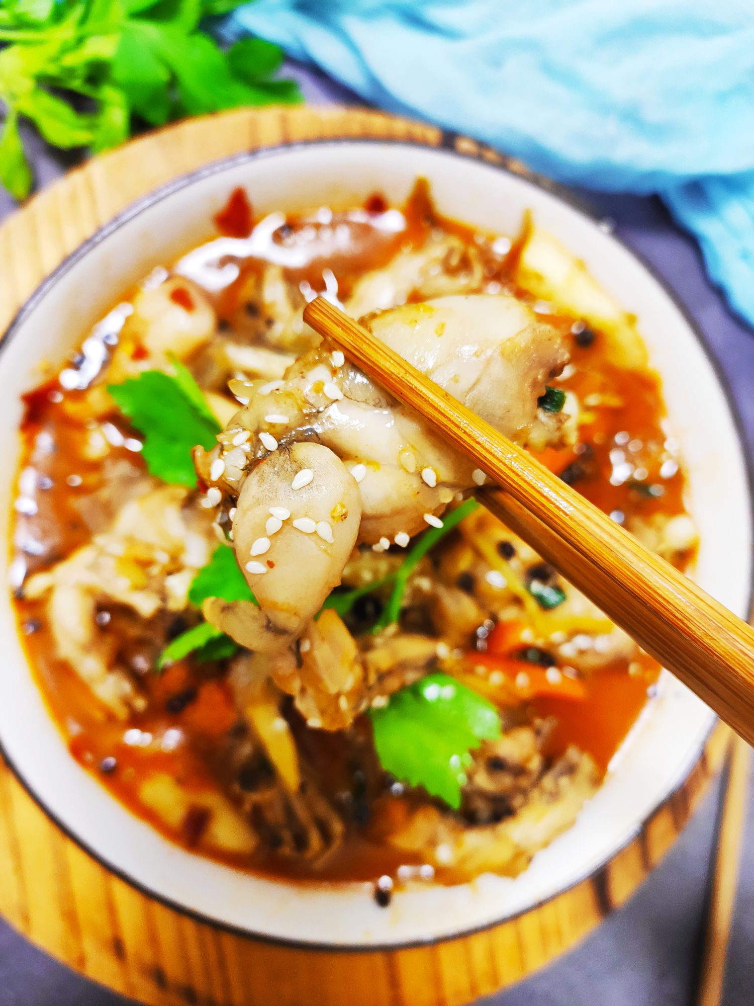 麻辣田雞!秒殺飯店!吃到撐的做法-香辣味煮菜譜-易網健康養生網 麻辣田雞!秒殺飯店!吃到撐的做法-香辣味煮菜譜