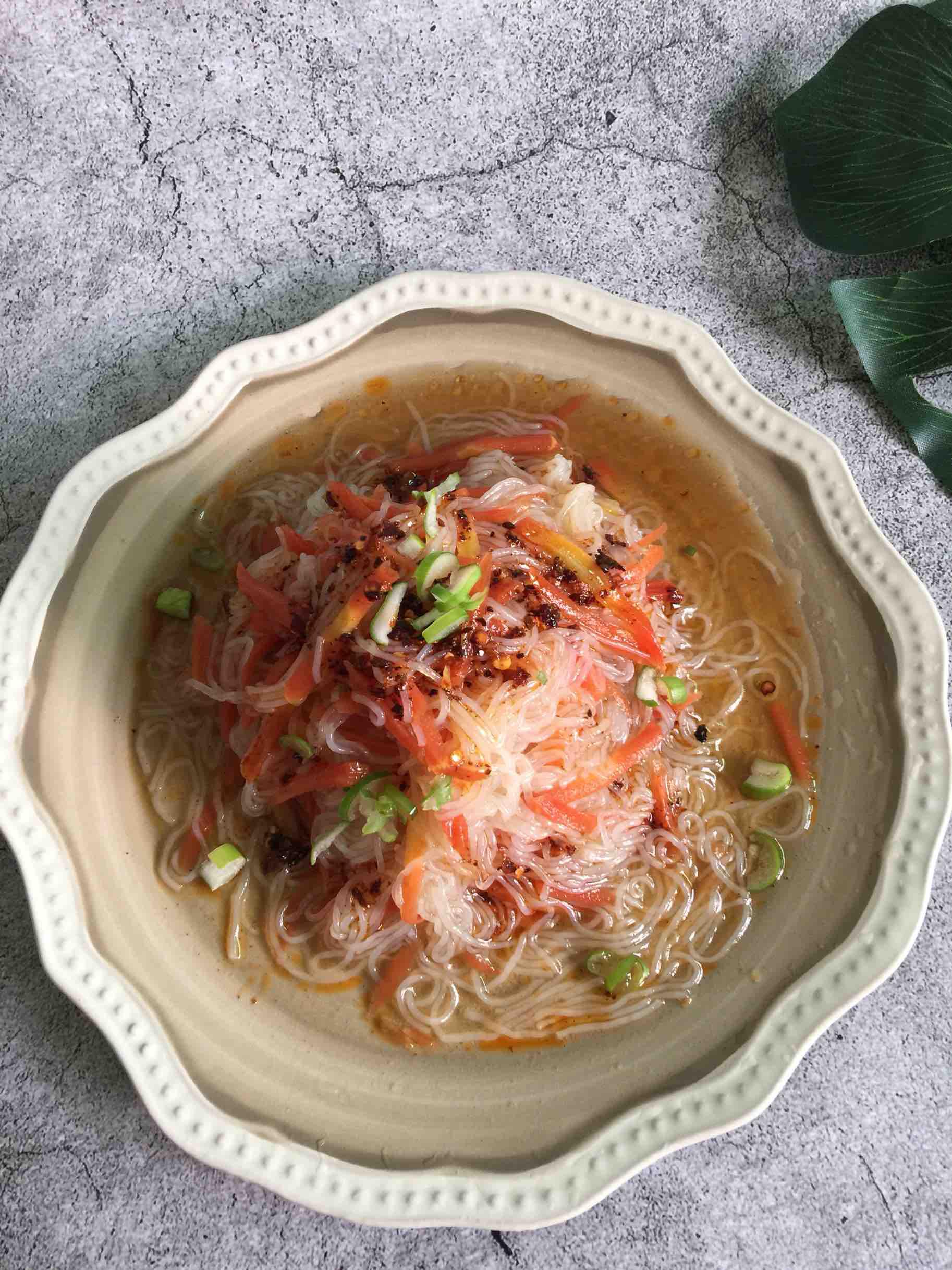 麻辣拌米粉的做法-家常味拌菜譜-易網健康養生網 麻辣拌米粉的做法-家常味拌菜譜