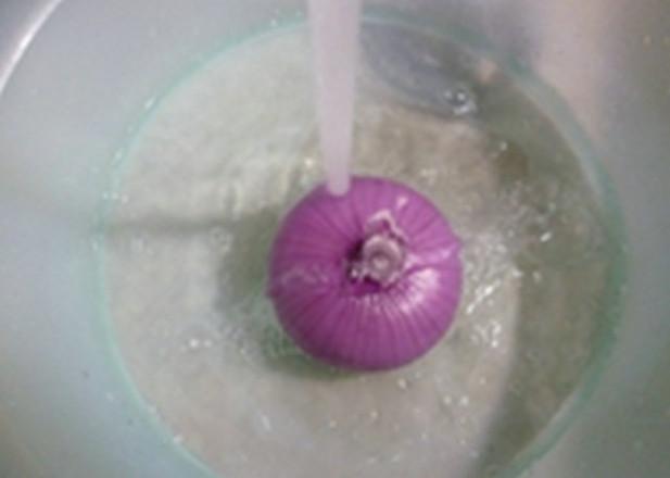 黑木耳洋蔥炒荷葉蛋的做法-家常味炒菜譜-易網健康養生網 黑木耳洋蔥炒荷葉蛋的做法-家常味炒菜譜