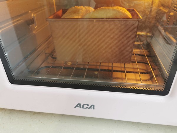 椰蓉吐司的做法-甜味烤菜譜-易網健康養生網 椰蓉吐司的做法-甜味烤菜譜