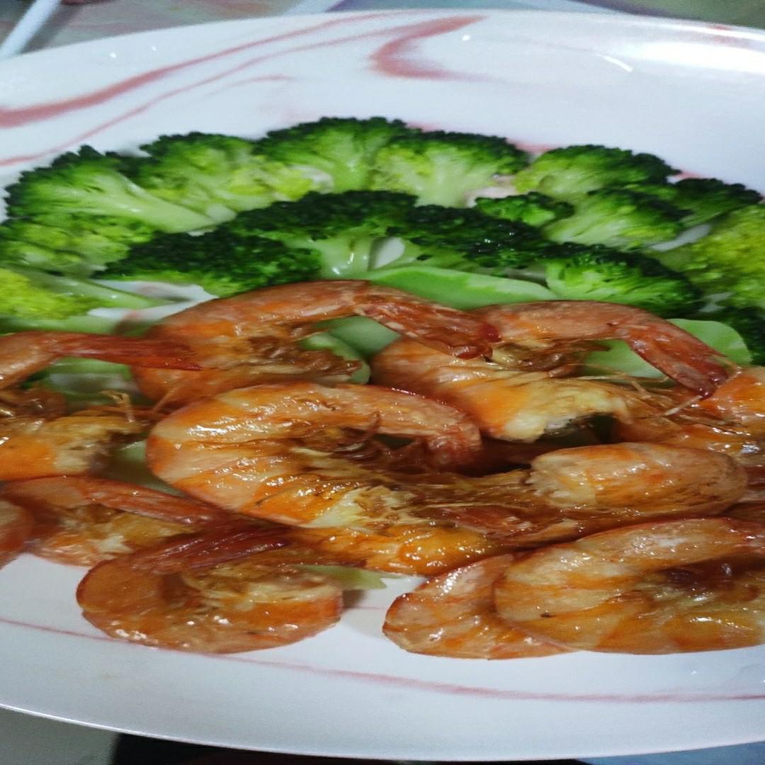 醬汁大蝦的做法-醬香味炸菜譜-易網(wǎng)健康養(yǎng)生網(wǎng) 醬汁大蝦的做法-醬香味炸菜譜