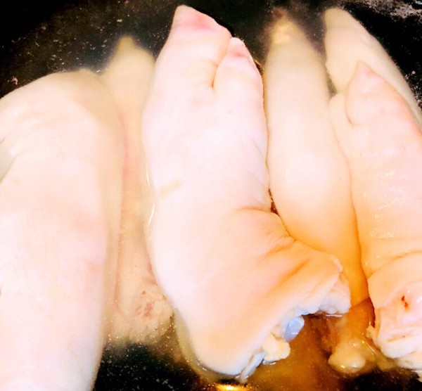 老媽蹄花的做法-咸鮮味燉菜譜-易網健康養生網 老媽蹄花的做法-咸鮮味燉菜譜