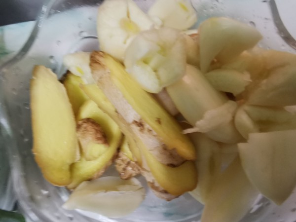 變裝簡版佛跳墻的做法-家常味燜菜譜-易網健康養生網 變裝簡版佛跳墻的做法-家常味燜菜譜