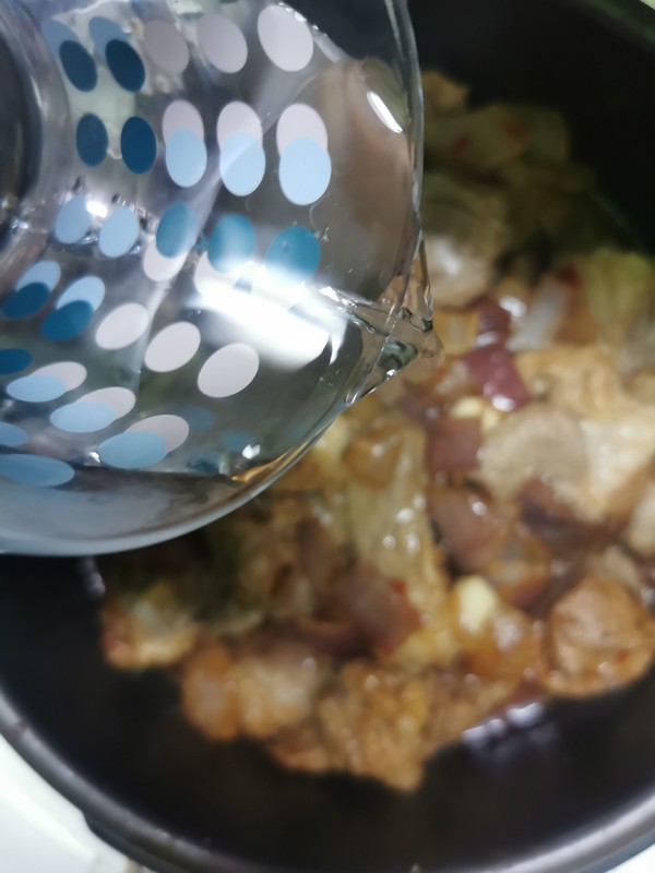 變裝簡版佛跳墻的做法-家常味燜菜譜-易網健康養生網 變裝簡版佛跳墻的做法-家常味燜菜譜