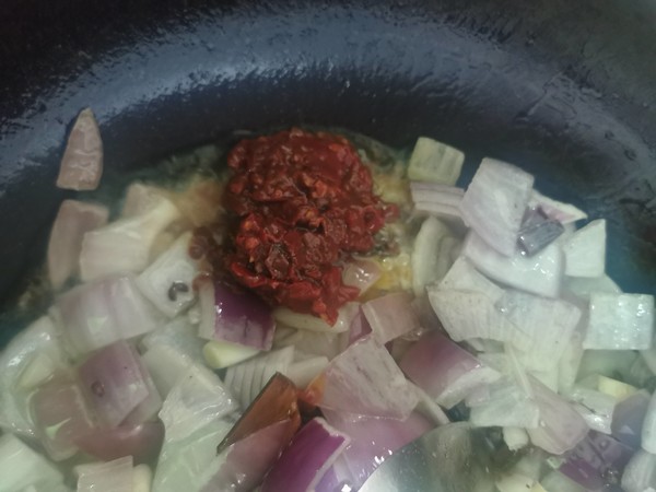 變裝簡版佛跳墻的做法-家常味燜菜譜-易網健康養生網 變裝簡版佛跳墻的做法-家常味燜菜譜