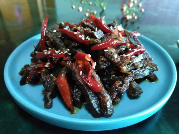 麻辣牛肉條的做法-香辣味炒菜譜-易網健康養生網 麻辣牛肉條的做法-香辣味炒菜譜