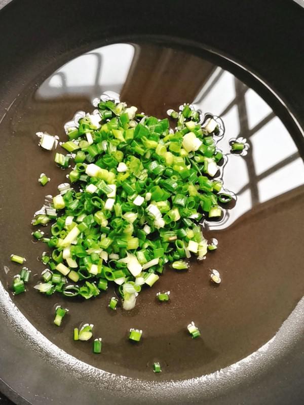 蔥油帶魚的做法-蔥香味煎菜譜-易網(wǎng)健康養(yǎng)生網(wǎng) 蔥油帶魚的做法-蔥香味煎菜譜