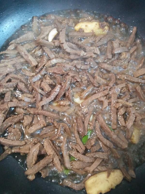 麻辣牛肉條的做法-香辣味炒菜譜-易網健康養生網 麻辣牛肉條的做法-香辣味炒菜譜