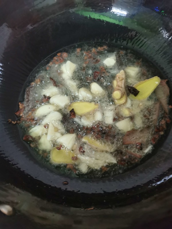 變裝簡版佛跳墻的做法-家常味燜菜譜-易網健康養生網 變裝簡版佛跳墻的做法-家常味燜菜譜