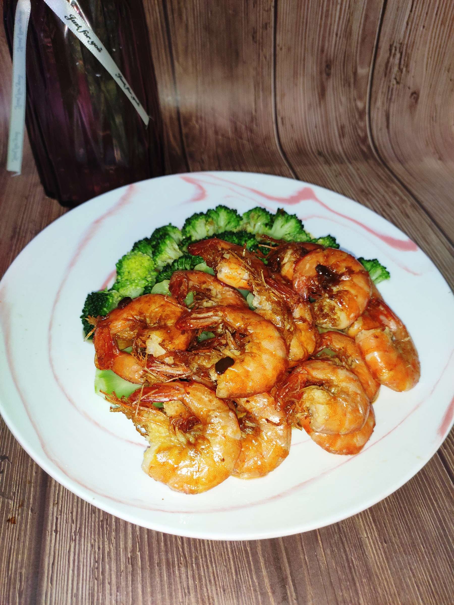 醬汁大蝦的做法-醬香味炸菜譜-易網(wǎng)健康養(yǎng)生網(wǎng) 醬汁大蝦的做法-醬香味炸菜譜