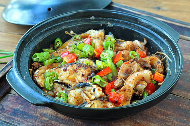 三汁燜魚的做法-香辣味燜菜譜-易網健康養生網 三汁燜魚的做法-香辣味燜菜譜