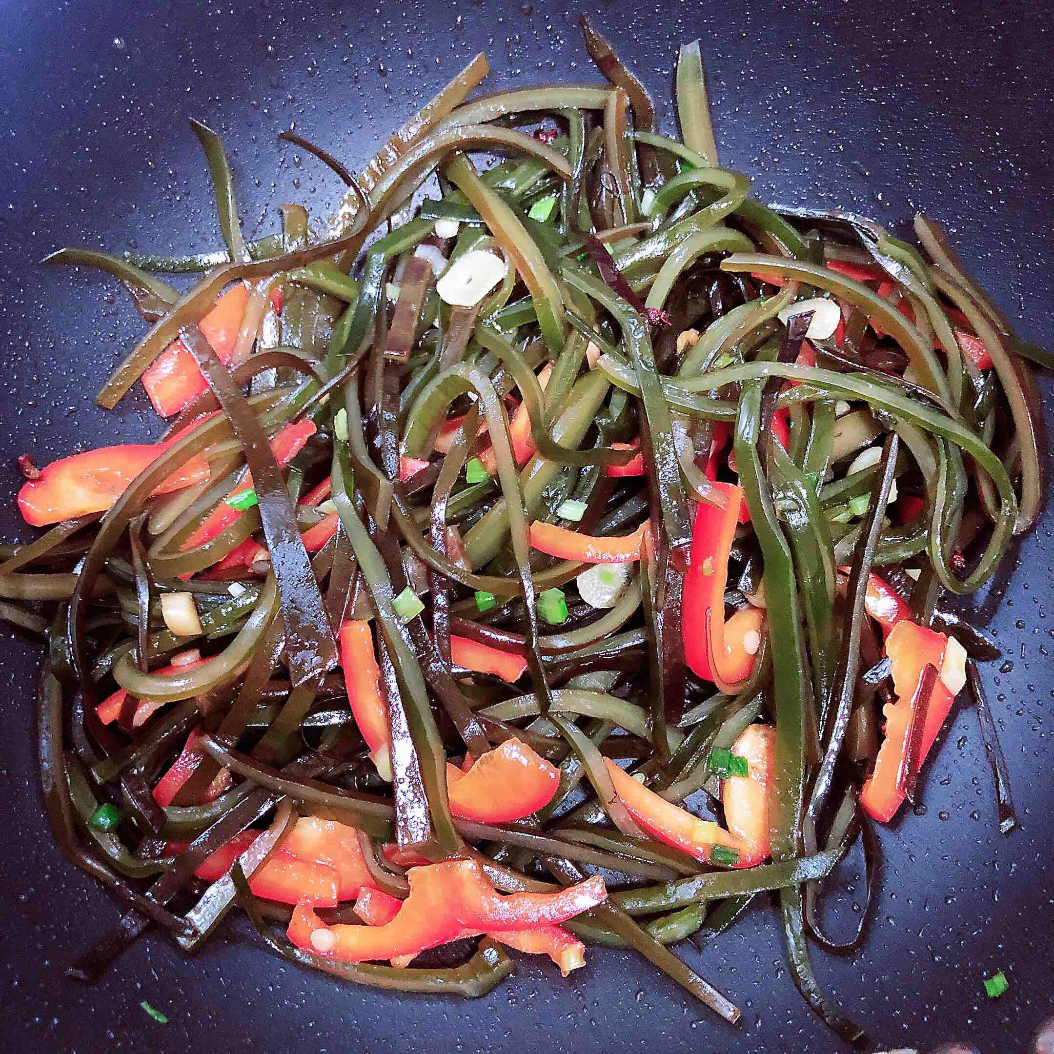 豬油香辣海帶絲的做法-咸鮮味炒菜譜-易網健康養生網 豬油香辣海帶絲的做法-咸鮮味炒菜譜