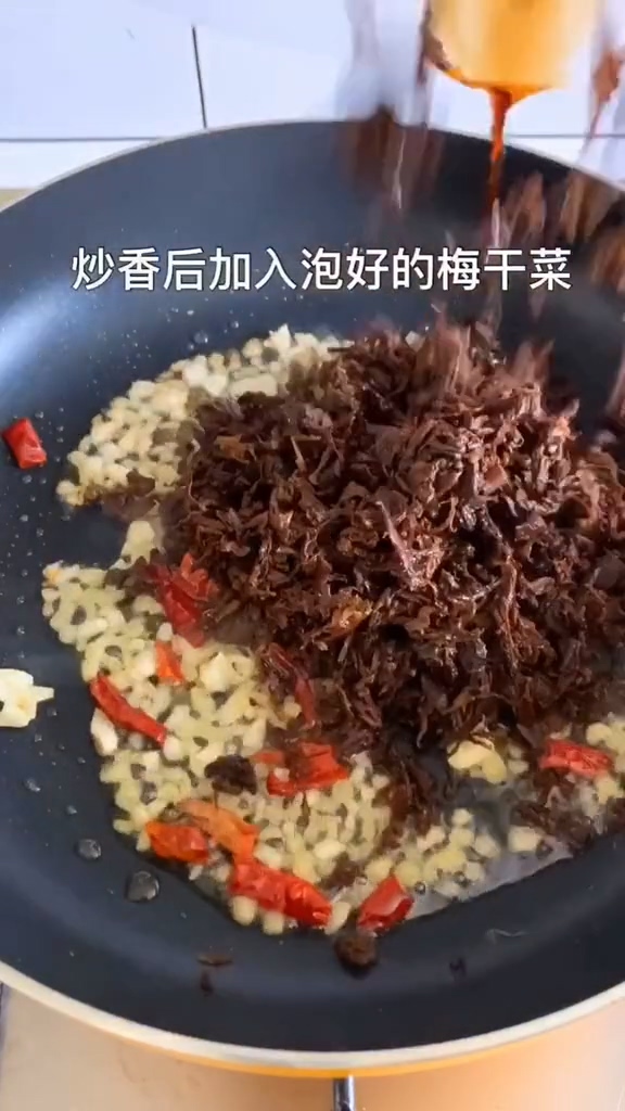 梅菜扣肉的做法-家常味蒸菜譜-易網健康養生網 梅菜扣肉的做法-家常味蒸菜譜
