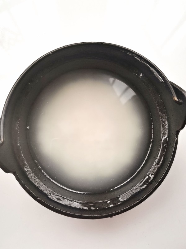 雞腿臘腸煲仔飯的做法-咸鮮味煮菜譜-易網健康養生網 雞腿臘腸煲仔飯的做法-咸鮮味煮菜譜