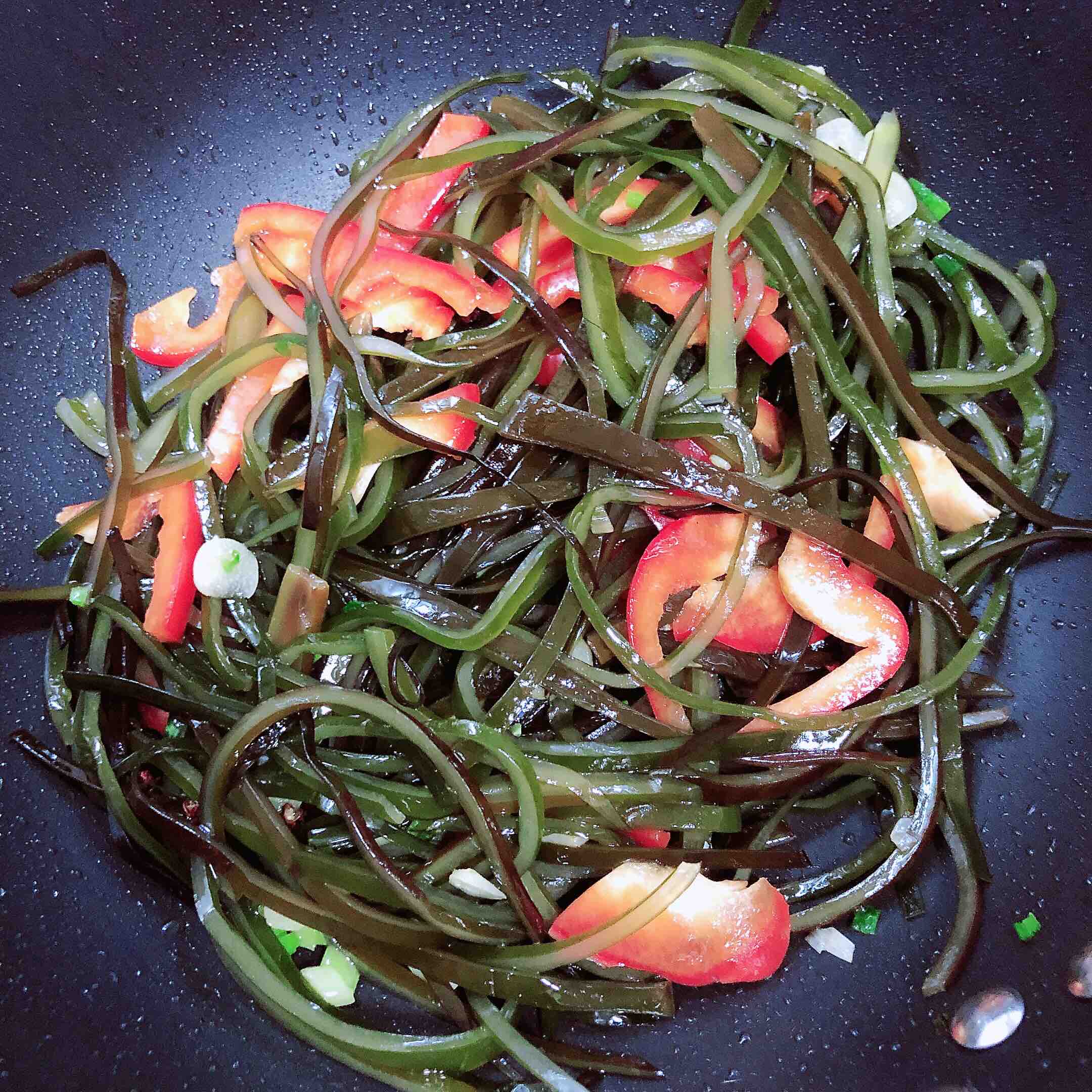 豬油香辣海帶絲的做法-咸鮮味炒菜譜-易網健康養生網 豬油香辣海帶絲的做法-咸鮮味炒菜譜