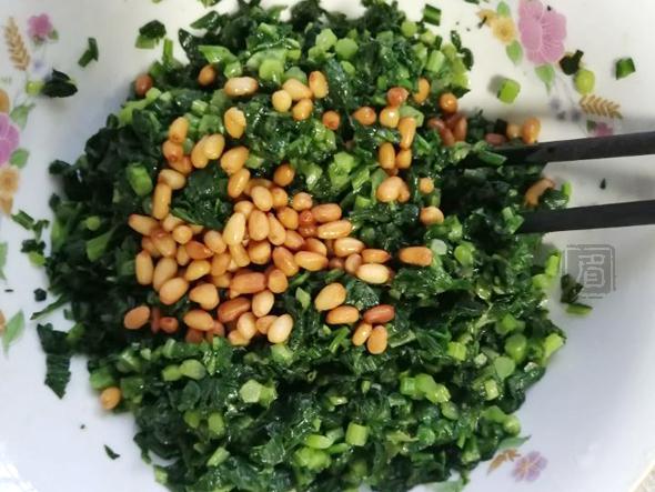 松子蓬花菜的做法-咸鮮味拌菜譜-易網健康養生網 松子蓬花菜的做法-咸鮮味拌菜譜