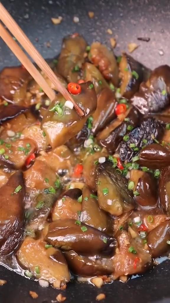 家常茄子的做法-家常味炒菜譜-易網健康養生網 家常茄子的做法-家常味炒菜譜