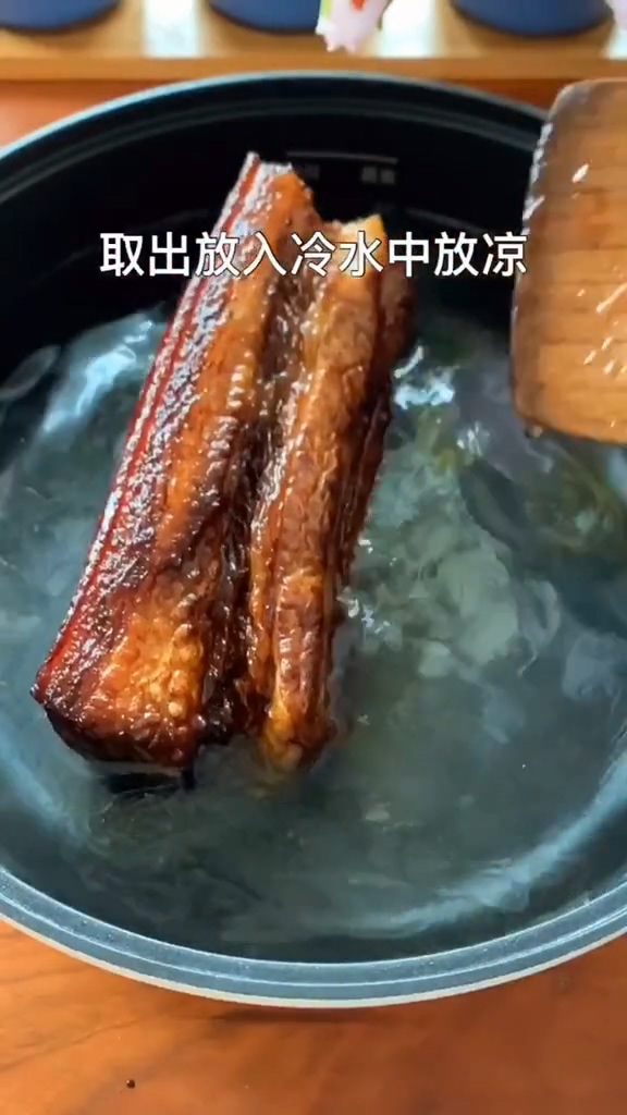 梅菜扣肉的做法-家常味蒸菜譜-易網健康養生網 梅菜扣肉的做法-家常味蒸菜譜