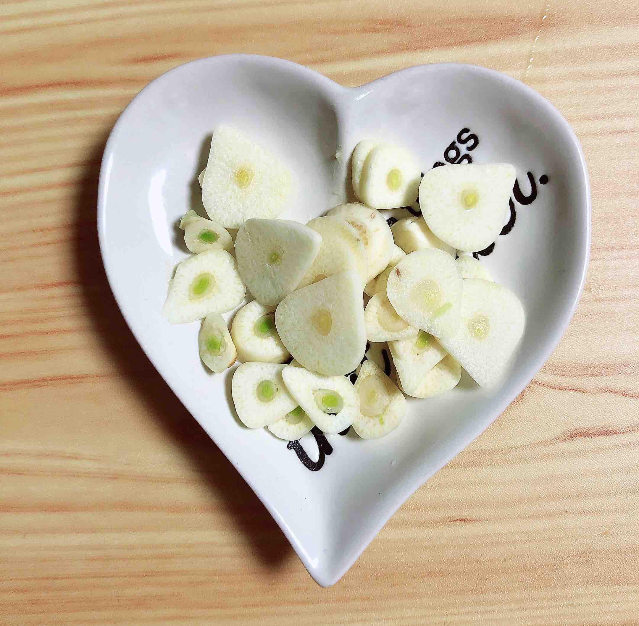 黃油黑椒西葫蘆(快手菜)的做法-黑椒味炒菜譜-易網健康養生網 黃油黑椒西葫蘆(快手菜)的做法-黑椒味炒菜譜