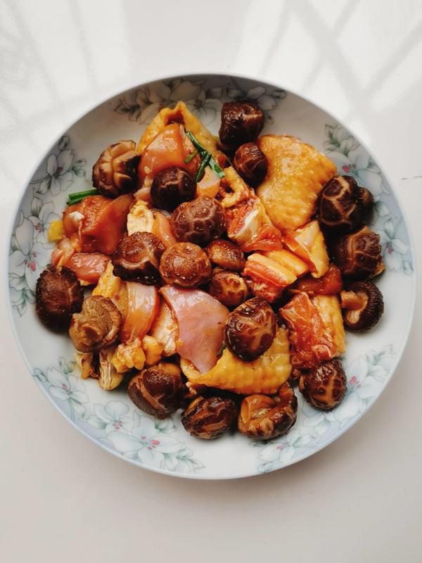 花菇火腿蒸雞的做法-咸鮮味蒸菜譜-易網健康養生網 花菇火腿蒸雞的做法-咸鮮味蒸菜譜