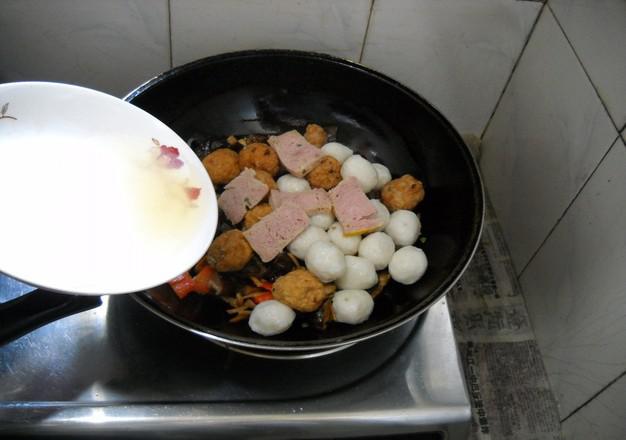 黃陂三鮮之菌菇燴三鮮的做法-家常味燴菜譜-易網(wǎng)健康養(yǎng)生網(wǎng) 黃陂三鮮之菌菇燴三鮮的做法-家常味燴菜譜