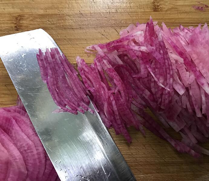 蘿卜絲拌海蜇的做法-家常味拌菜譜