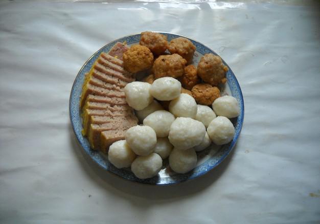 黃陂三鮮之菌菇燴三鮮的做法-家常味燴菜譜-易網(wǎng)<a href=http://www.xllyou.com/ target=_blank class=infotextkey>健康養(yǎng)生</a>網(wǎng) 黃陂三鮮之菌菇燴三鮮的做法-家常味燴菜譜