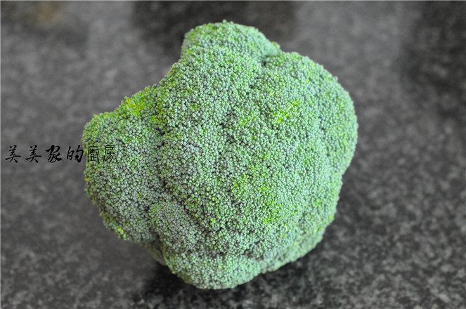 澆汁西藍花盞的做法-家常味蒸菜譜-易網<a href=http://www.xllyou.com/ target=_blank class=infotextkey>健康養生</a>網 澆汁西藍花盞的做法-家常味蒸菜譜