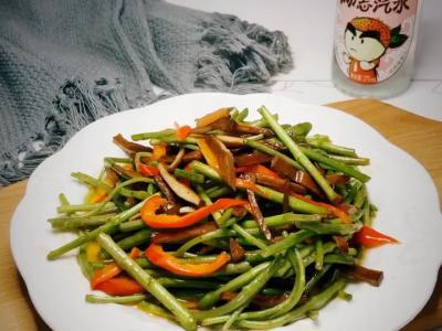 野蘆蒿炒香干的做法-家常味炒菜譜