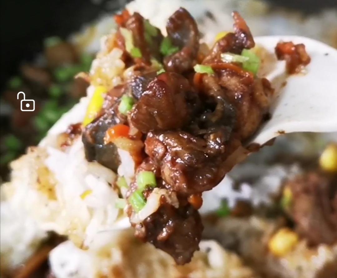 黃鱔飯的做法-家常味燜菜譜-易網健康養生網 黃鱔飯的做法-家常味燜菜譜