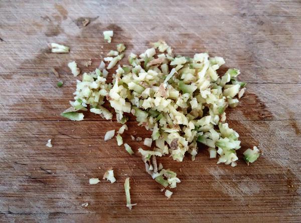 涼拌皮蛋黃瓜的做法-家常味拌菜譜-易網健康養生網 涼拌皮蛋黃瓜的做法-家常味拌菜譜