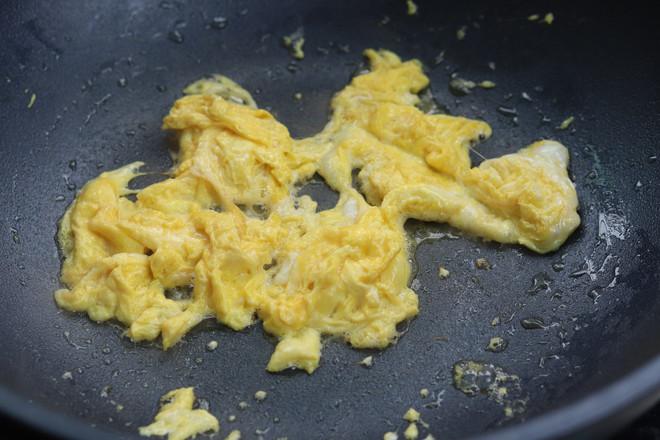 雞蛋木耳炒菠菜的做法-家常味炒菜譜