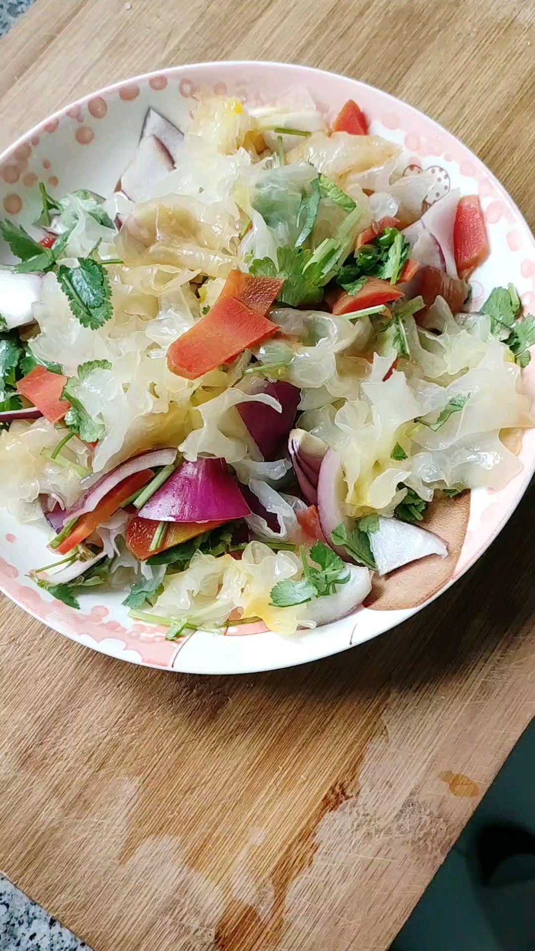 涼拌鮮銀耳的做法-酸甜味拌菜譜