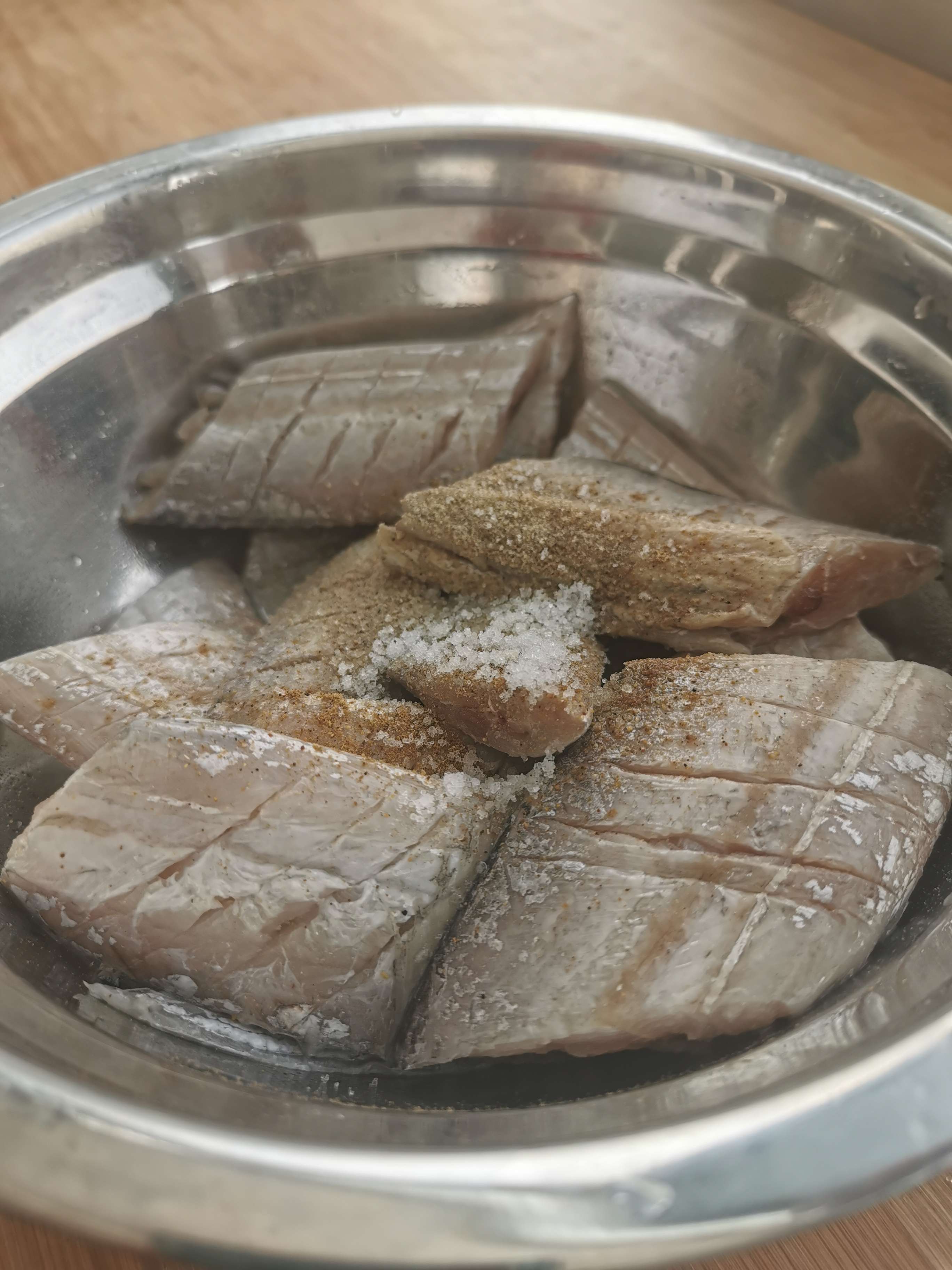 干炸帶魚的做法-其它口味炸菜譜-易網健康養生網 干炸帶魚的做法-其它口味炸菜譜