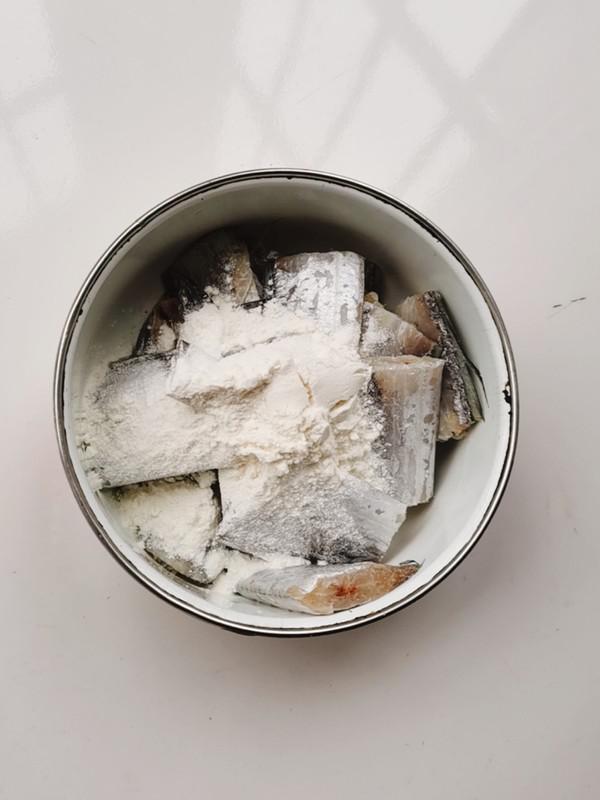 紅燒帶魚的做法-咸鮮味燒菜譜