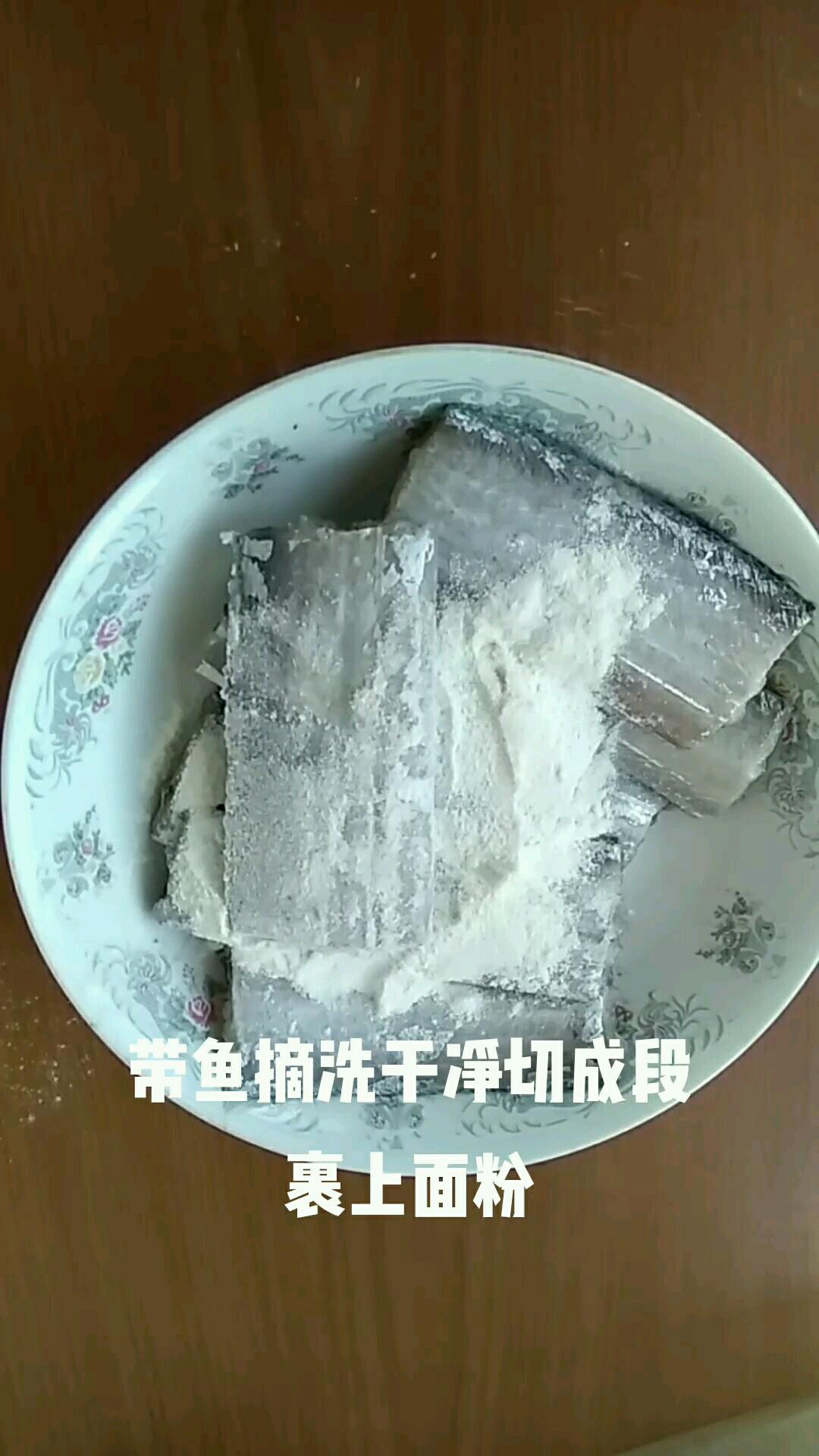 紅燒帶魚(yú)杏鮑菇的做法-咸鮮味燒菜譜-易網(wǎng)健康養(yǎng)生網(wǎng) 紅燒帶魚(yú)杏鮑菇的做法-咸鮮味燒菜譜