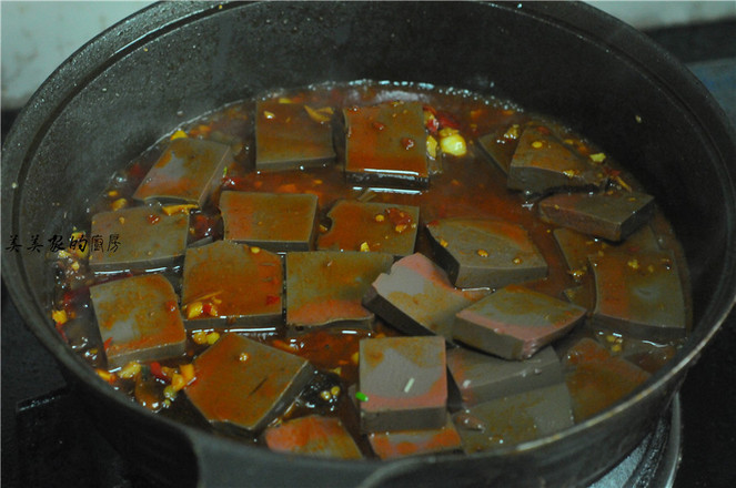 蒜香鴨血的做法-家常味燒菜譜-易網健康養生網 蒜香鴨血的做法-家常味燒菜譜