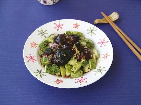 涼拌皮蛋黃瓜的做法-家常味拌菜譜-易網健康養生網 涼拌皮蛋黃瓜的做法-家常味拌菜譜