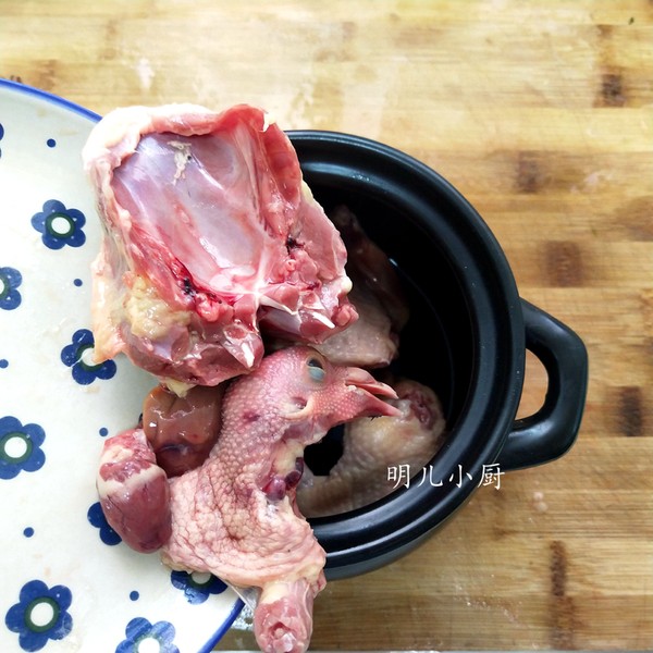 鴿子湯的做法-家常味煮菜譜-易網(wǎng)健康養(yǎng)生網(wǎng) 鴿子湯的做法-家常味煮菜譜